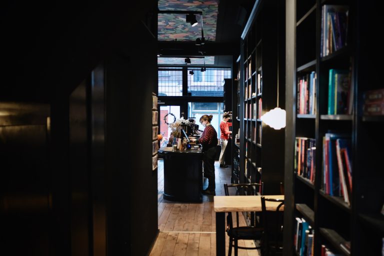 Koffiestation Books & Coffee, Oude Kijk in't Jatstraat Groningen
